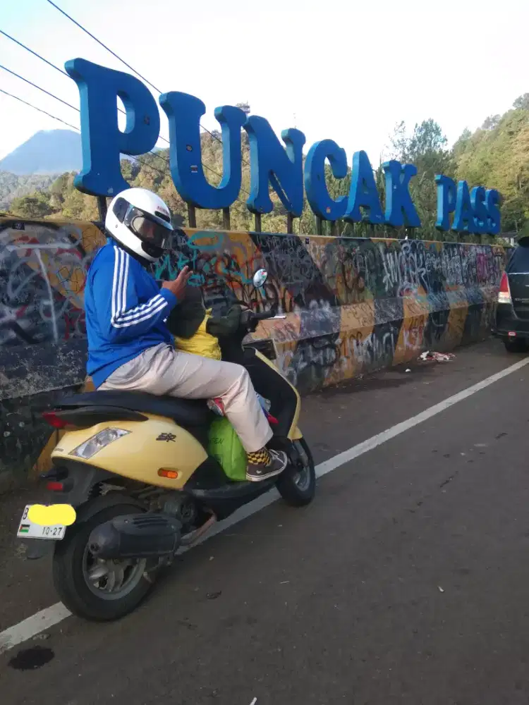 Piaggio vespa zip murah