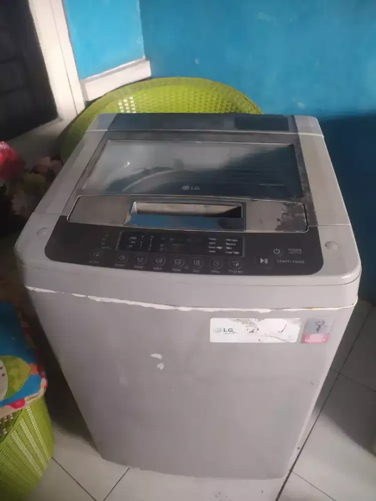 mesin cuci otomatis merk LG