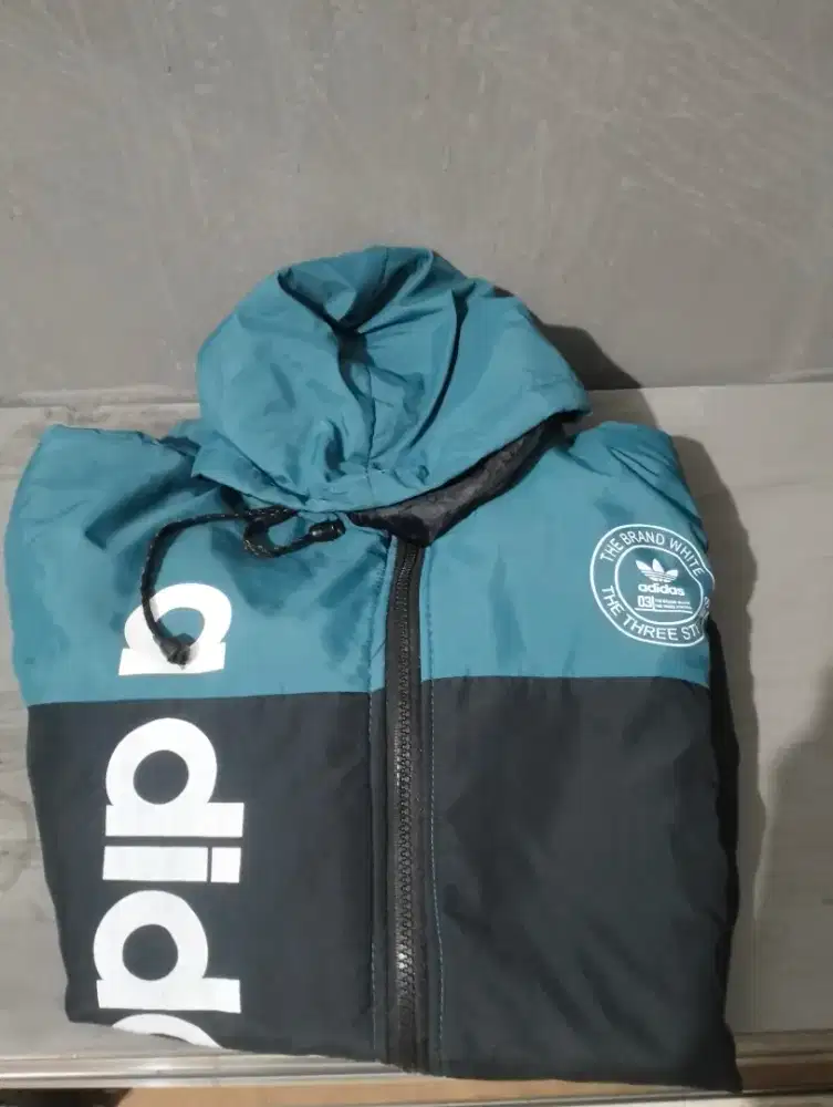 Jaket Tebal adidas