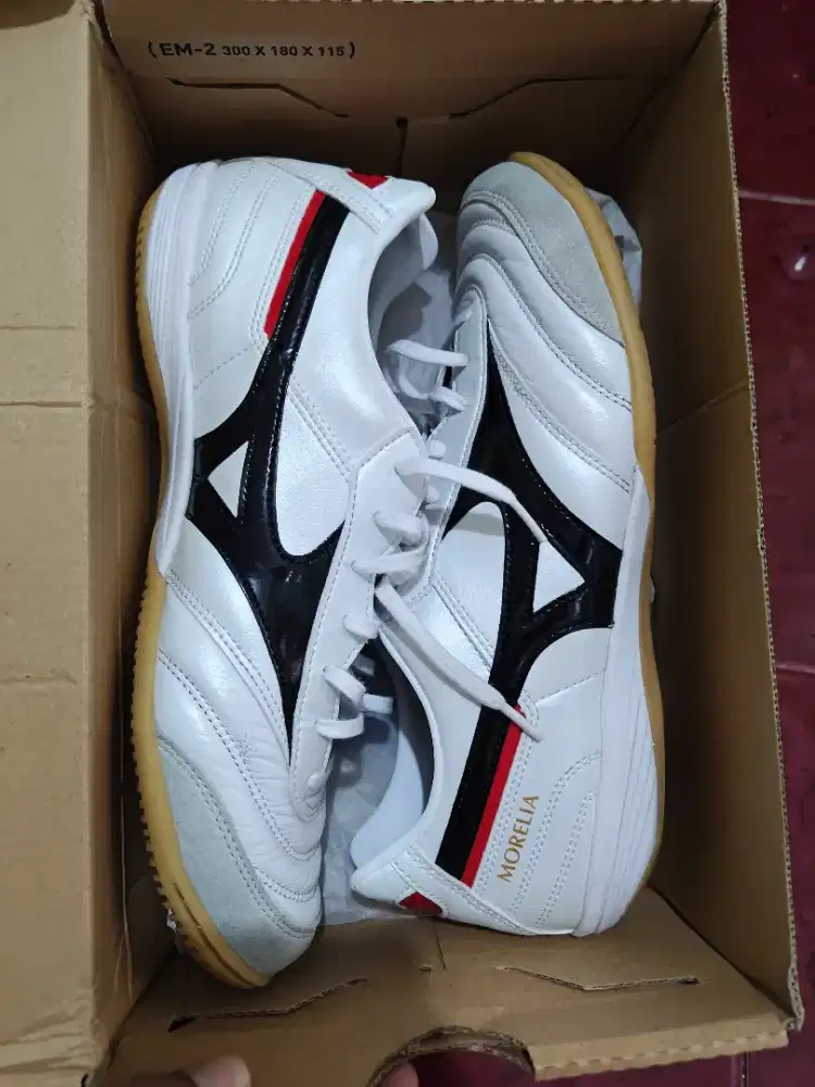 Sepatu Futsal Mizono Morelia Sala in Size 42 Original Second 1x Pakai