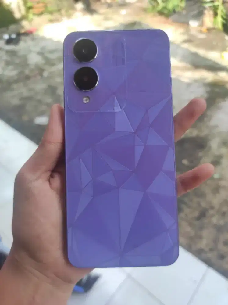 Vivo y17s ram 4/128