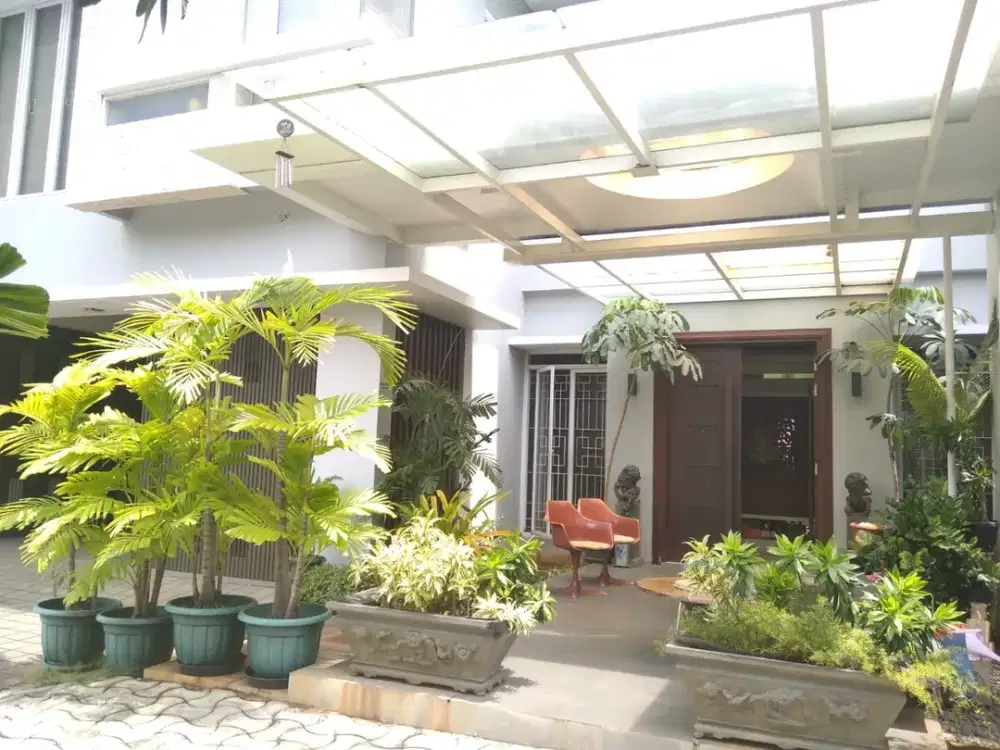 Jual Rumah JL.Tawakal 2 Lantai di Tomang Jakarta Barat