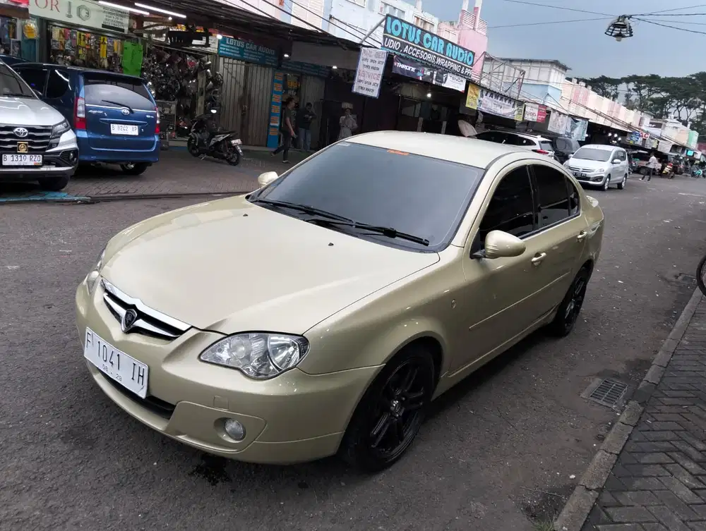 Proton Gen2 2009 Bensin