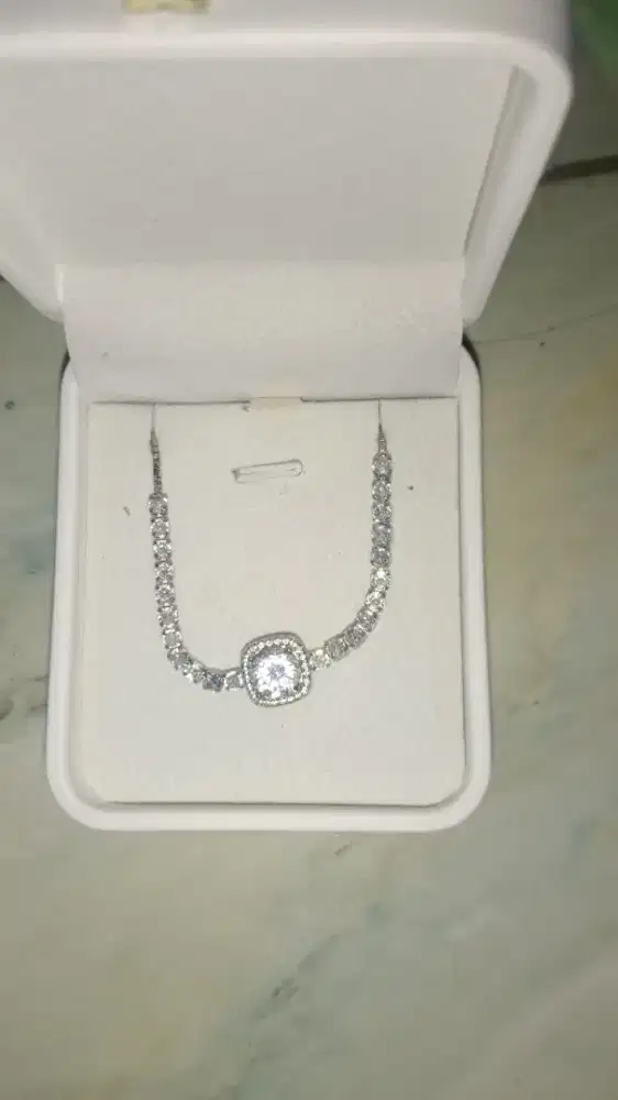 gelang serut emas putih