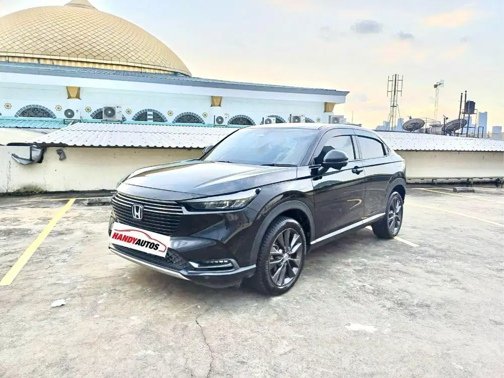 Honda HRV SE Tahun 2023 Automatic Hitam Mutiara