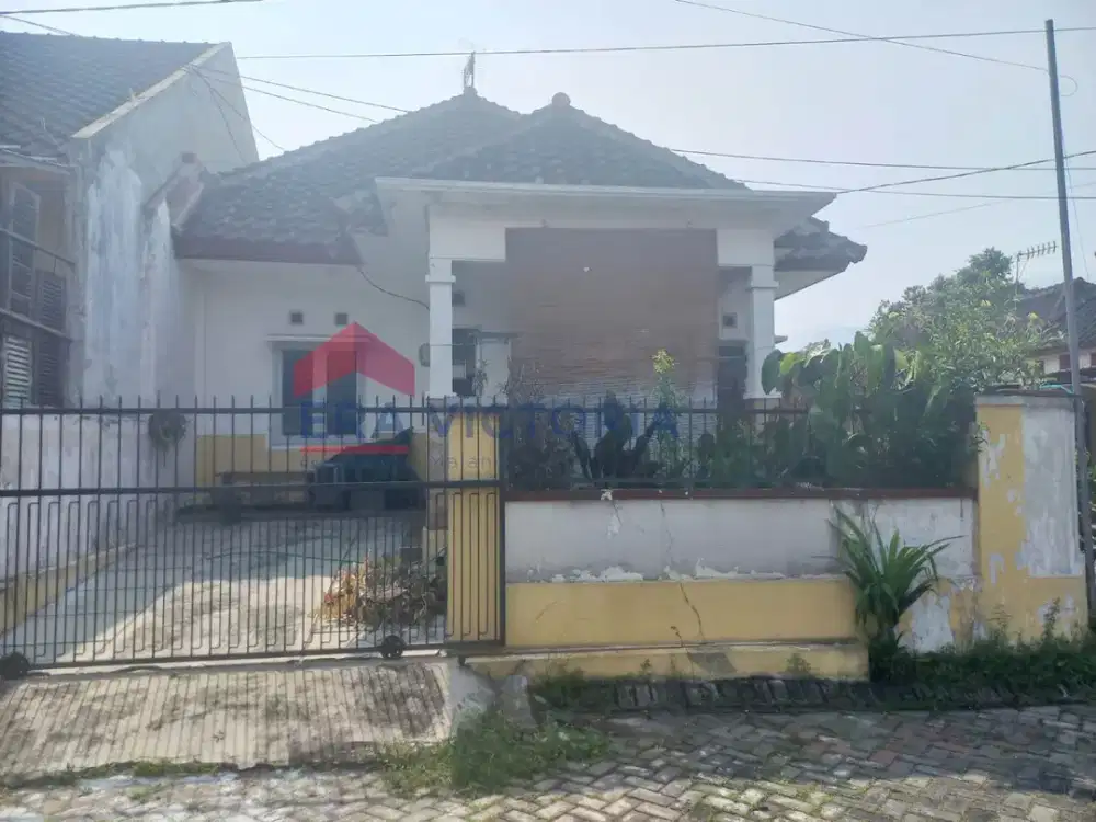 Rumah Pojok Strategis Lokasi Favorit Tunjungsekar Malang Dekat SMPN 11 & Suhat