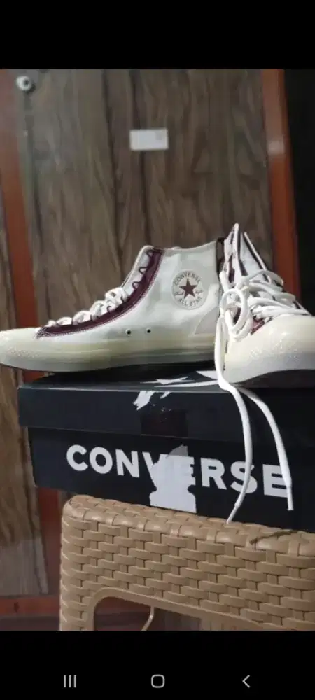 Converse ori made in vietnam new, size 45 fit 44