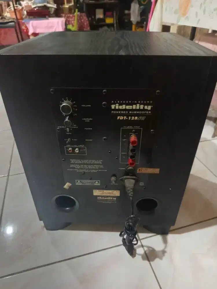 Fidelity power subwoofer FDT 128sw