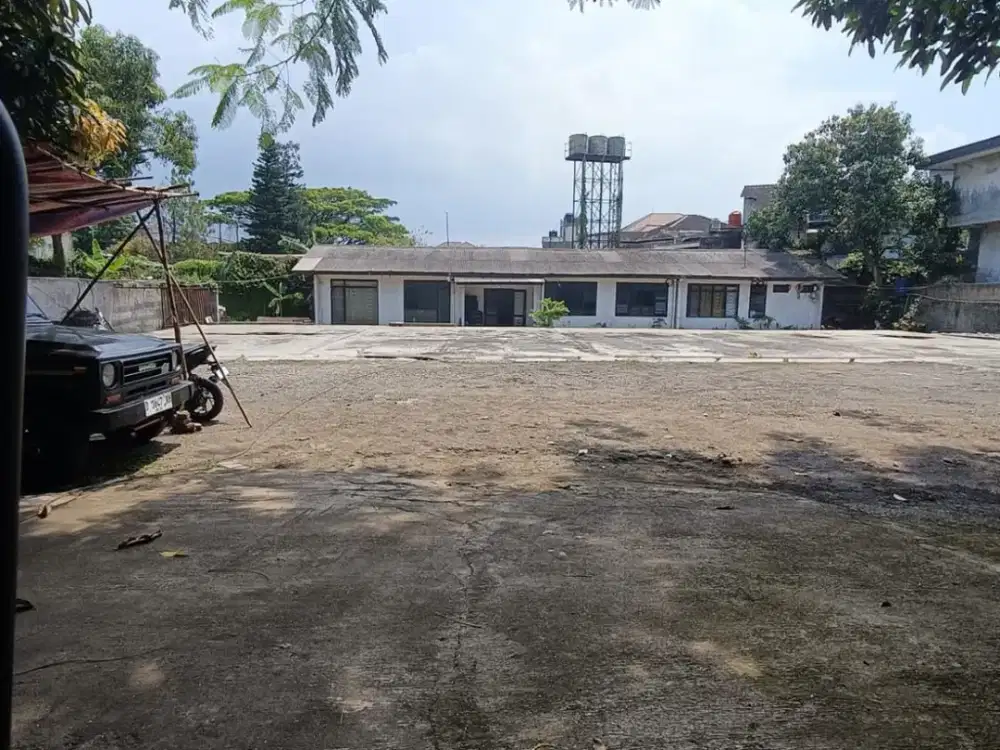 Tanah dan Bangunan di Jl. Soekarno Hatta, By Pass - Bandung