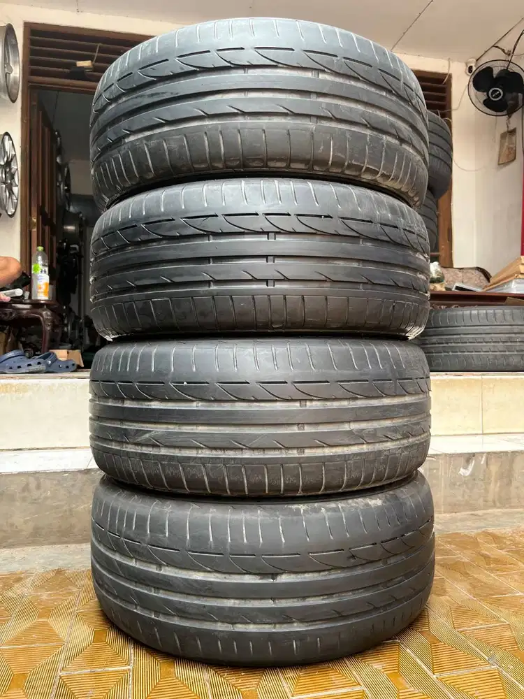 Ban Bridgestone Potenza S001 RFT 225 50 r17 4Pcs