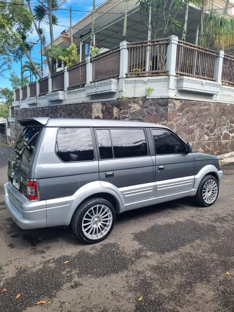 Mitsubishi Kuda 2004 Bensin