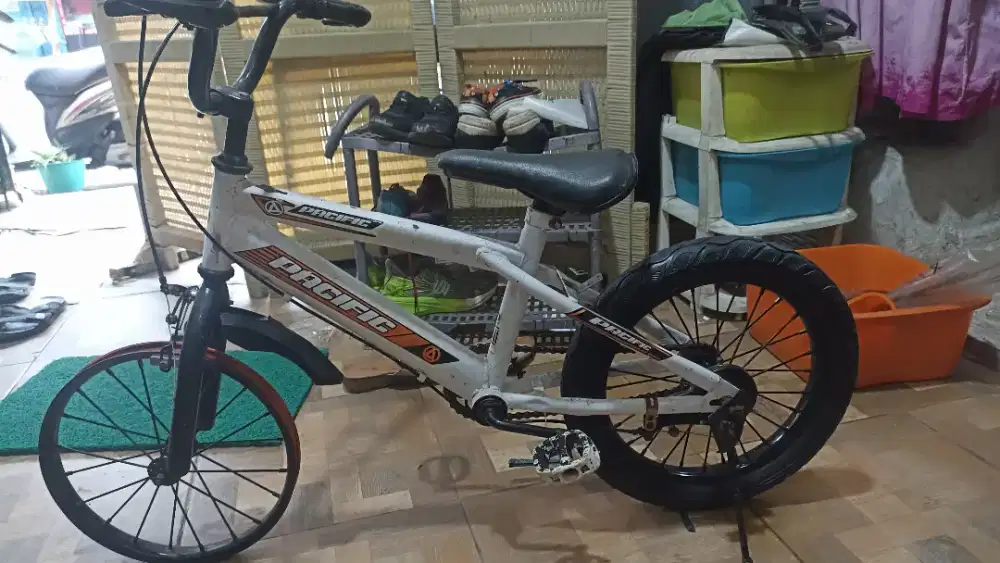 Sepeda anak uk 16