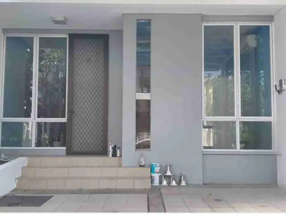 Gedung Perkantoran di Gatot Subroto Jakarta Selatan