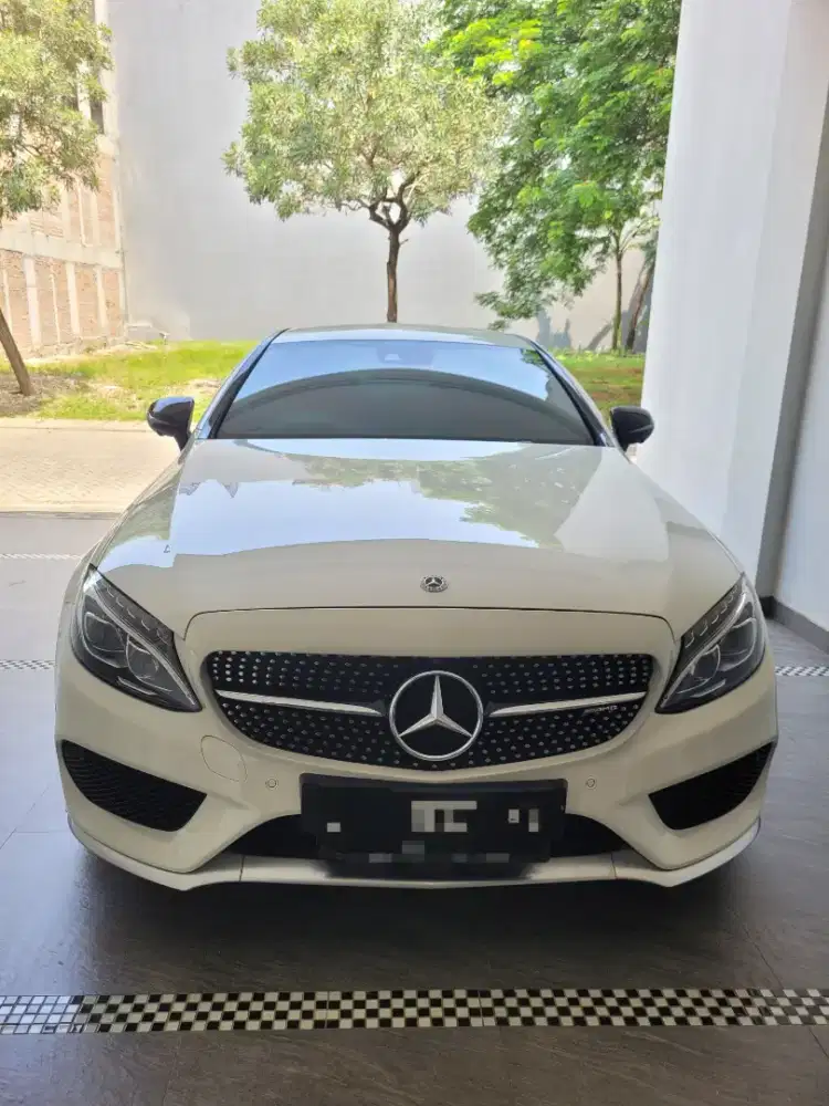 C43 Coupe AMG, 3.0cc, low KM 2018, mbl bagus C.C300 2 pintu