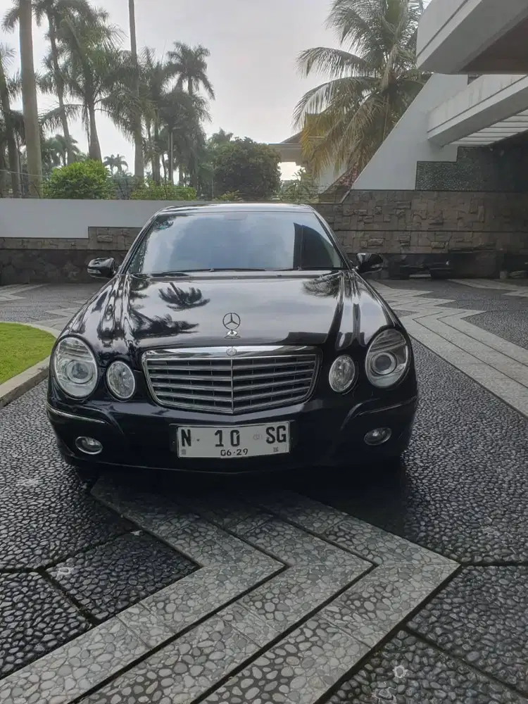 Mercedes Benz E280 AT