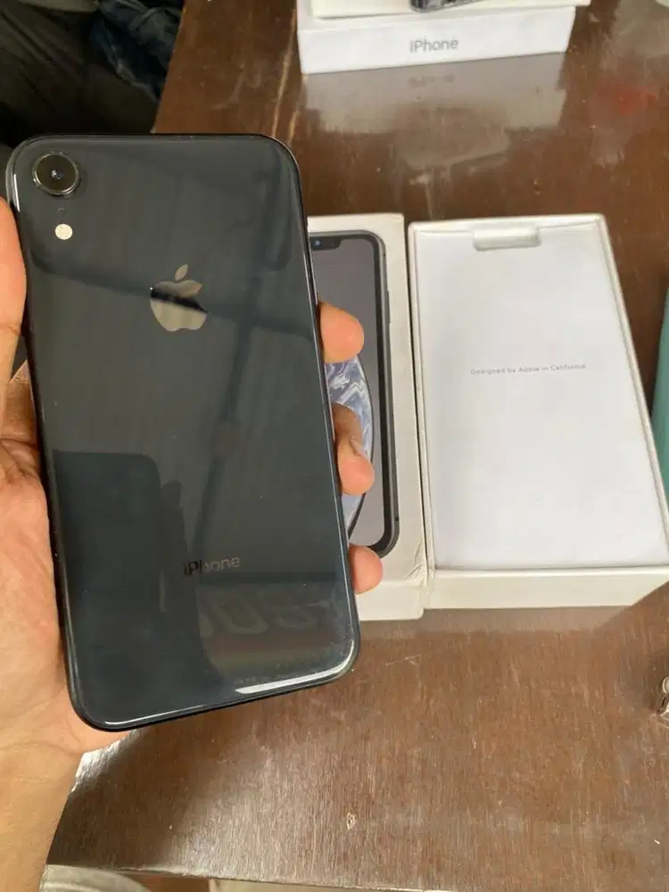 iphone XR 64gb inter