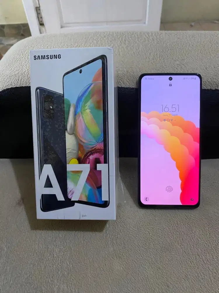 samsung a71 8/128 NFC layar ori