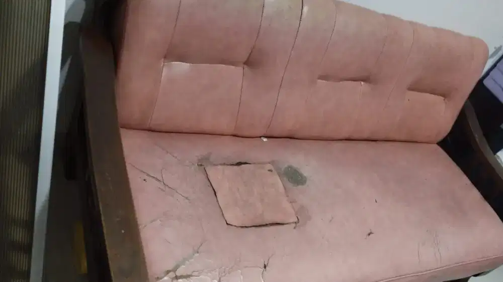 Jual Sofa beserta meja nya