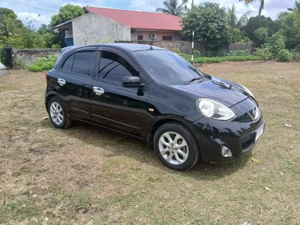 Nissan March 2015.1.5 cc Manual