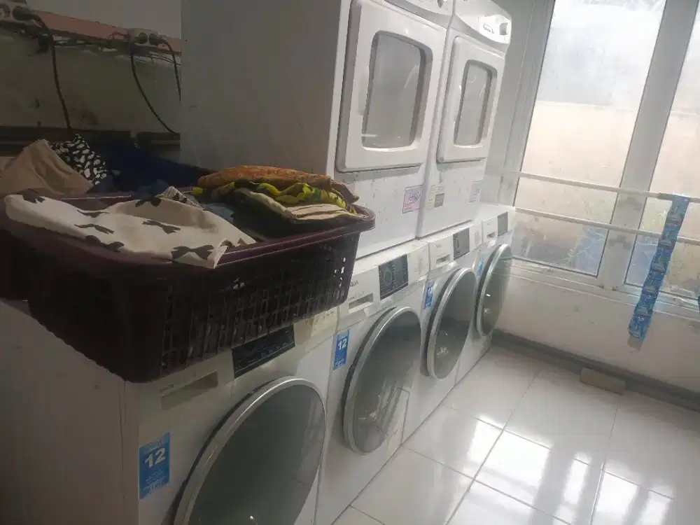 DIJUAL MESIN CUCI&PENGERING& TABUNG GAS 3 KG