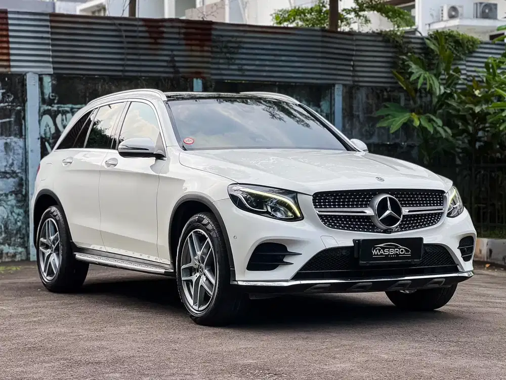 Mercedes Benz GLC200 AMG 2018 odo 22rb Miles Very pristine condition