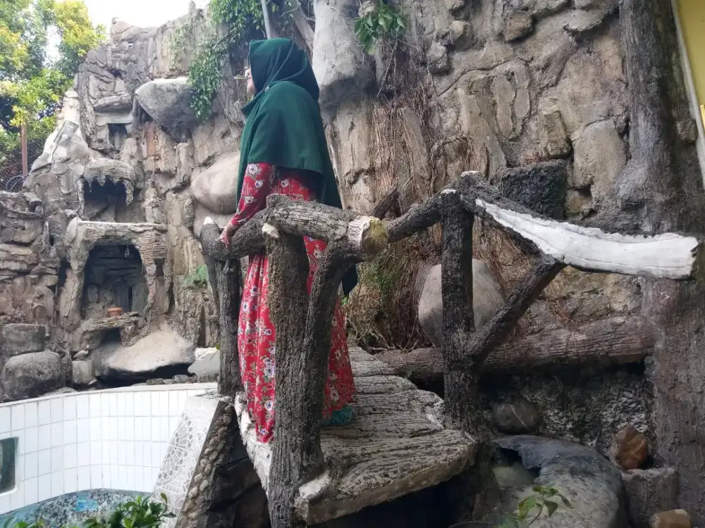 Mencari Pekerjaan Halal