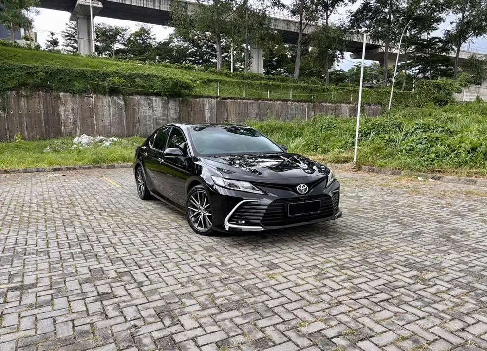 CASH Toyota CAMRY V 2022 Facelift km 49rb!