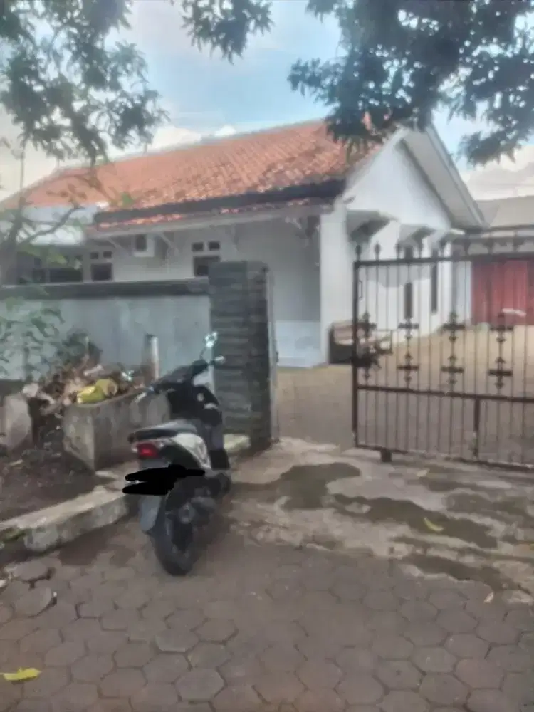 Dijual rumah tinggal lokasi pinggir jalan raya cilacap utara