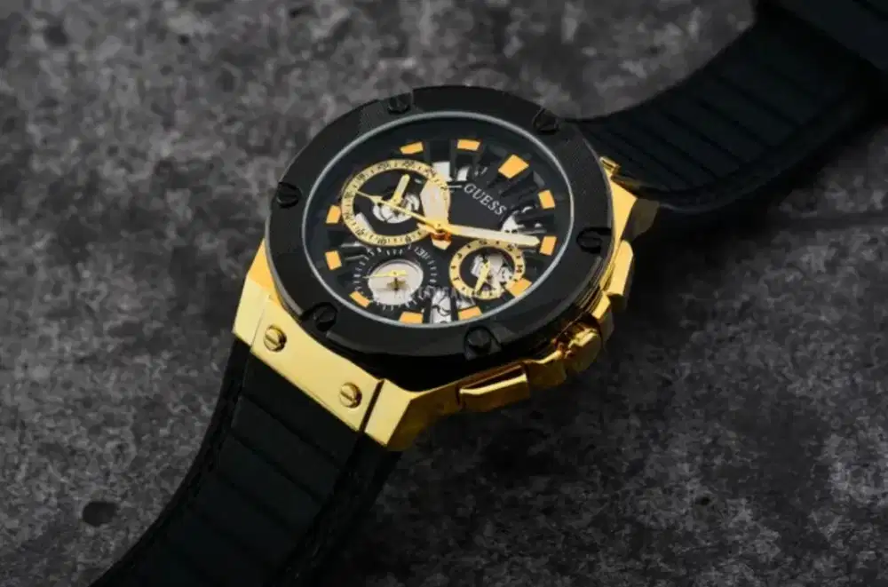 GUESS COLLECTION SERI GW0487G5