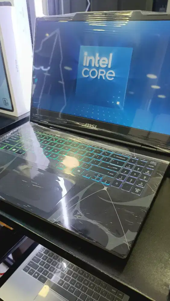 LAPTOP MSI CYBORG INTEL CORE 7 DENGAN CICILAN 0% HOME CREDIT