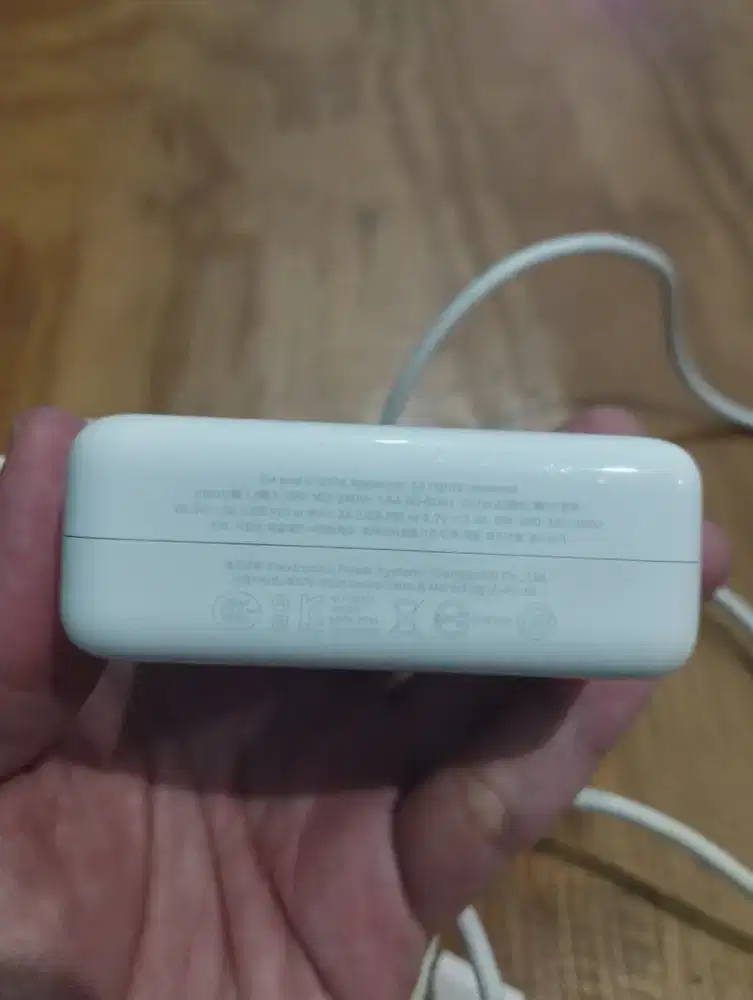 Apple magsafe ori bawaan mesin