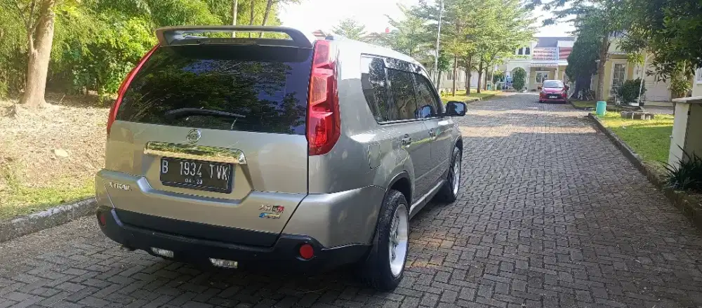 NISSAN XTRAIL 2011 AT