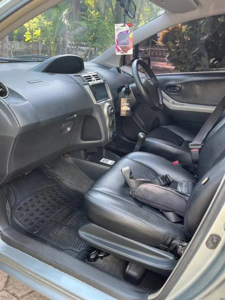 Jual toyota yaris tipe J thn 2012 pajk hdp