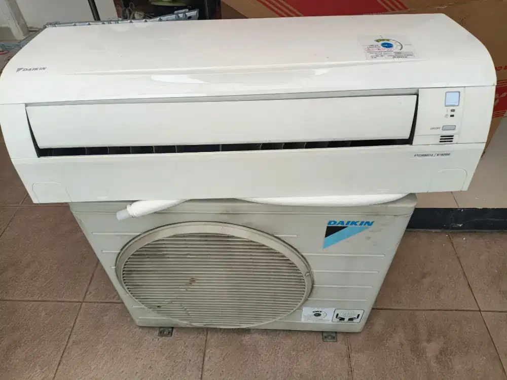 AC Daikin thailand 1½ PK (satu setengah) nominus mulus original