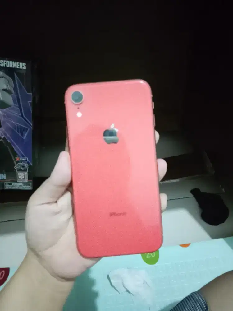 Iphone XR coral inter 64 gb