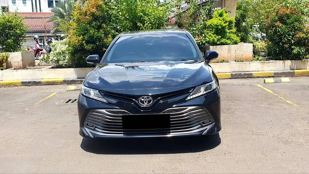 Toyota Camry 2.5 V Sunroof AT Hitam NIK 2019 Record Garansi