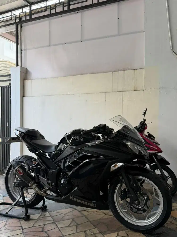 NINJA 250 FI 2013 ODO 3RB KM!