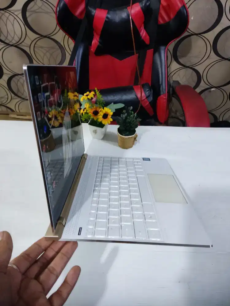 HP SPECTRE ULTRA THIN 13-AF519Tu [Ram 16/513 GB] super slim