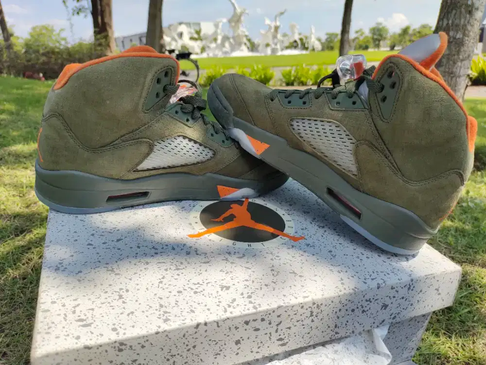 Sepatu basket nike air Jordan retro 5 olive