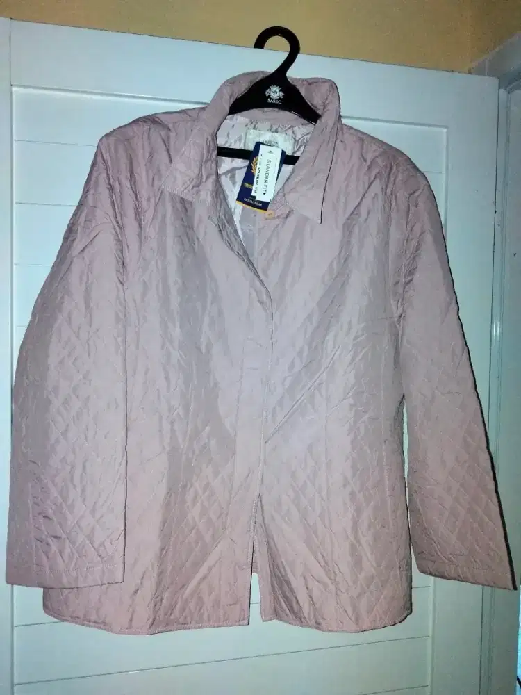 Jaket baru belum ongkir