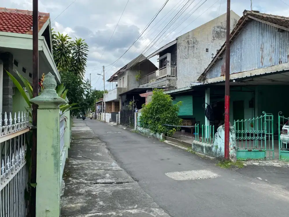 Dijual Hook  Tanah Bonus Rumah di Mantrijeron Jogja 5 Menit Masjid Jogokaryan