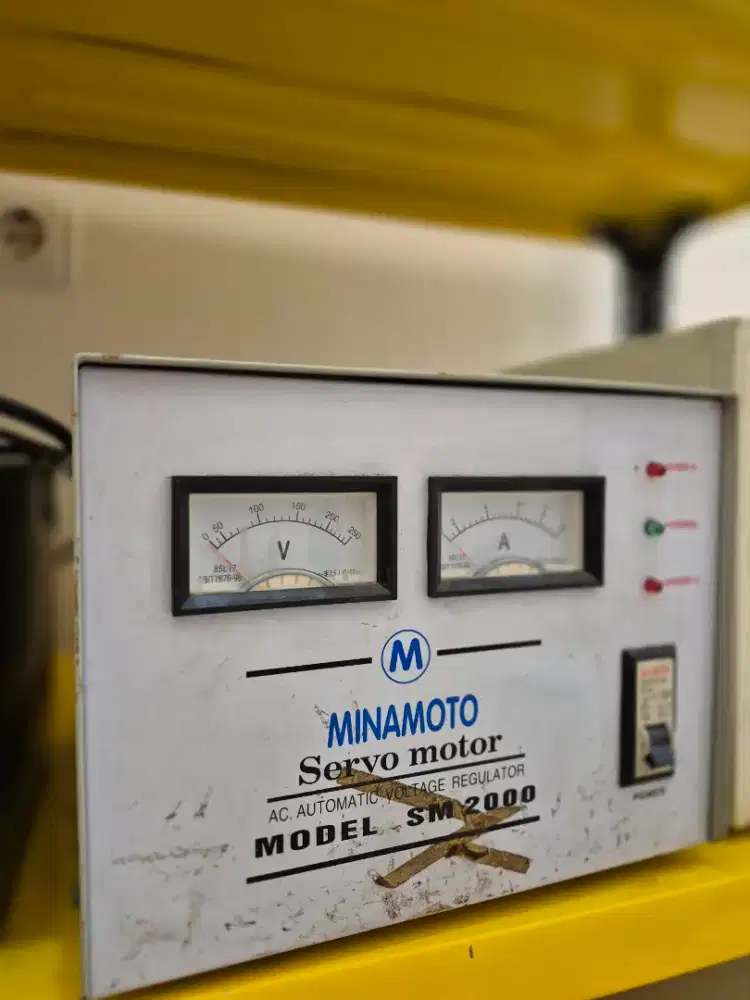 Stabilizer Minamoto SM2000 2000VA