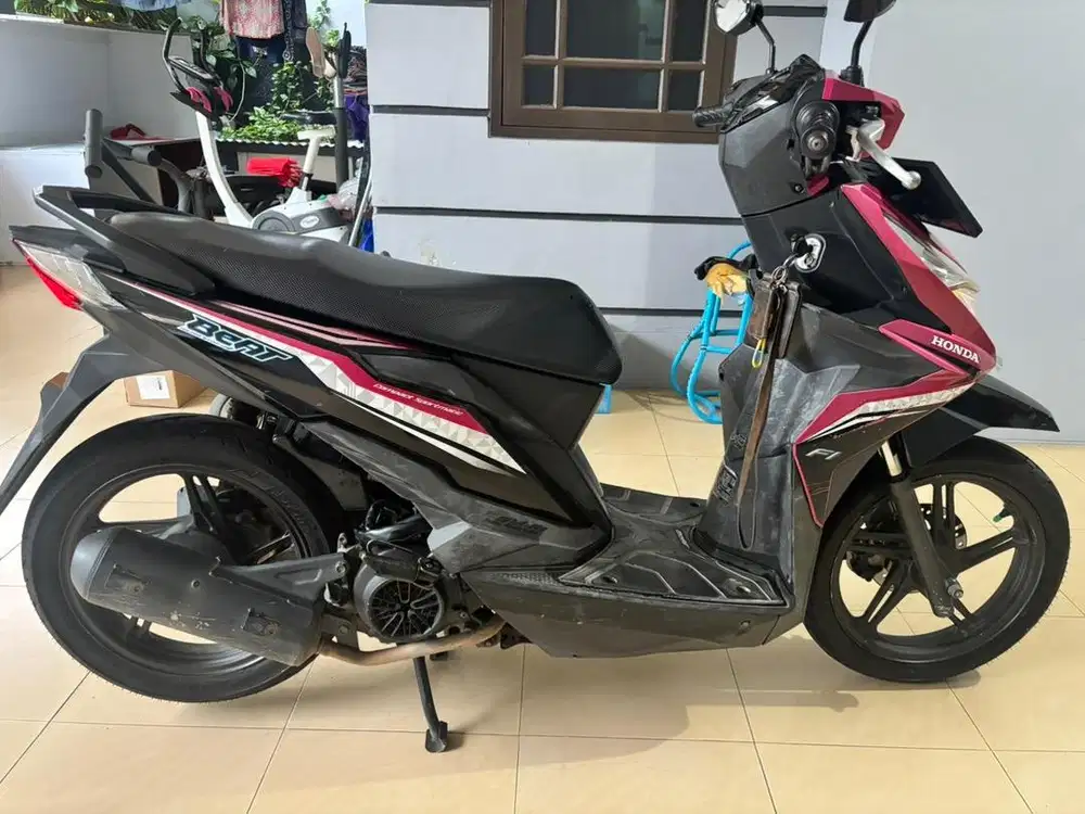 Dijual motor beat 2017 magenta