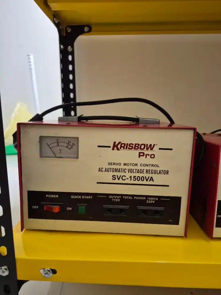 Stabilizer Krisbow Pro SVC-1500VA