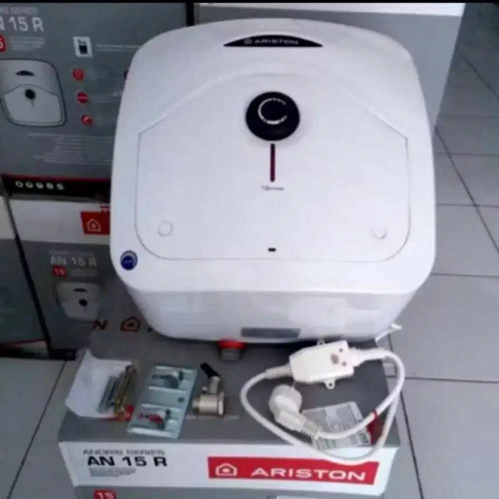 Water heater Ariston 15L MUMERRRR