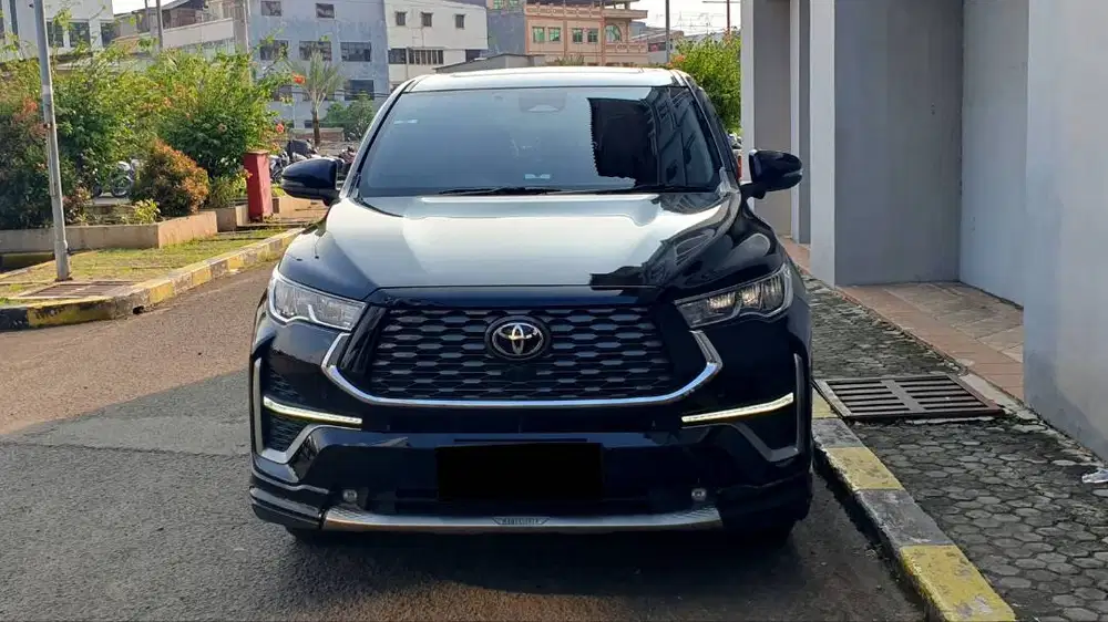 Toyota Kijang Innova Zenix Q Hybrid 2.0 Modelista TSS 2023 Like New