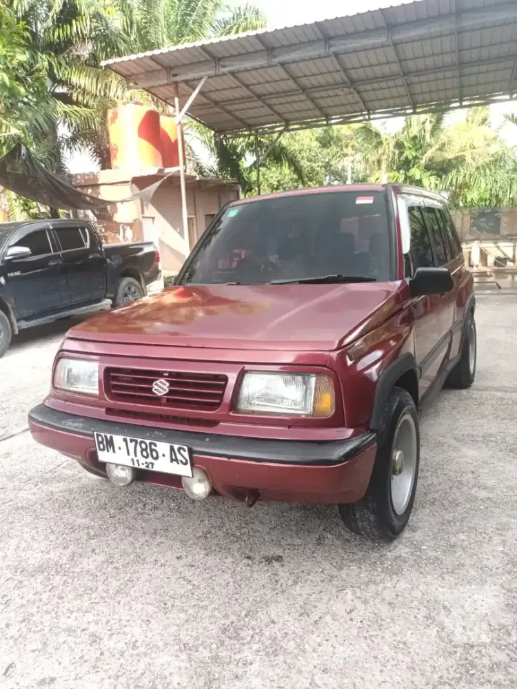 JUAL MOBIL SUZUKI ESCUDO JLX 1996
