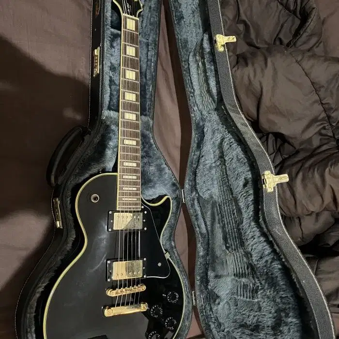 Gitar Epiphone Les Paul Custom