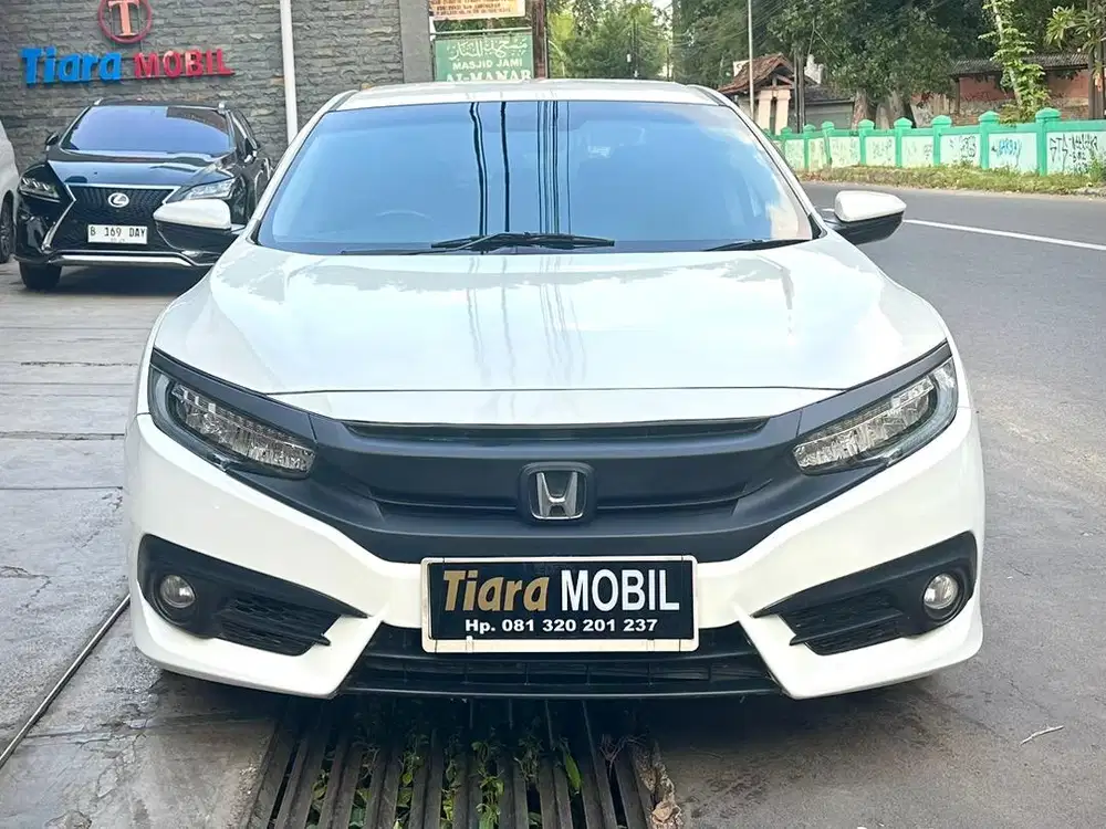 Honda Civic 1.5 TC ES CVT Automatic Th 2017