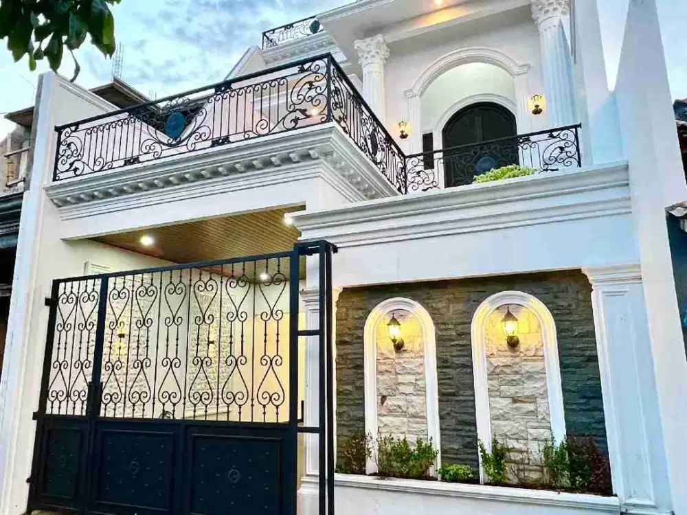 BRAND NEW MODERN CLASSIC HOUSE WITH SPACIOUS DOUBLE ROOFTOP